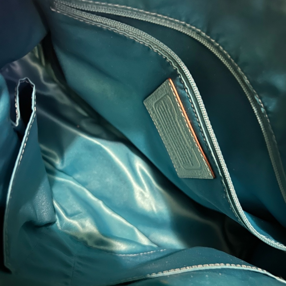 Coach Teal Leather Shoulder Bag - Picture 4 of 8